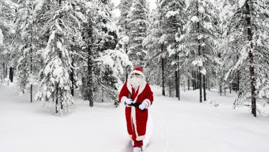 Rencontrer le Père Noël en Laponie : neige et père noel